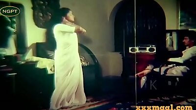 https://www.xvideos.com/video32588377/xxxmaal.com-hot_saree_and_blouse_strip